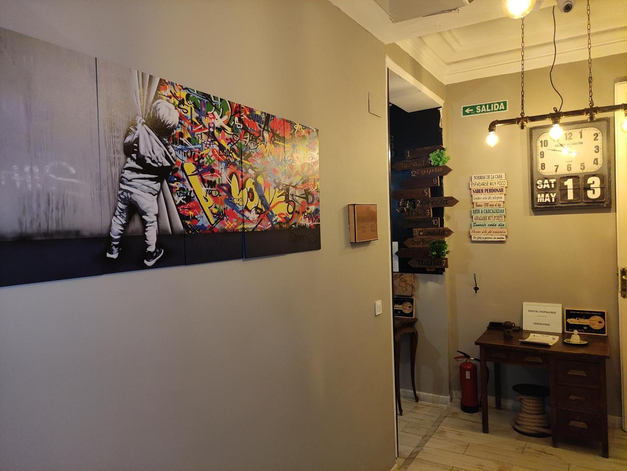 Hostal Hispalense Madrid Bagian luar foto