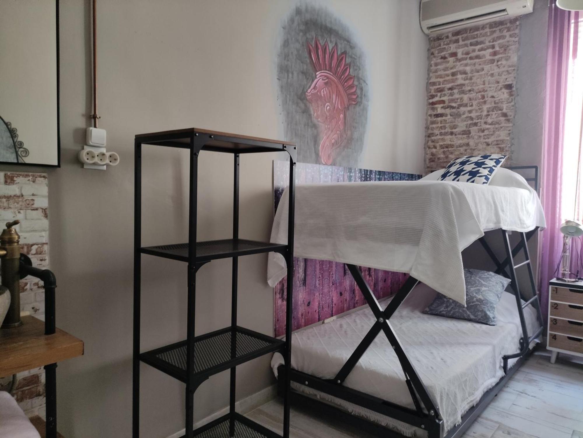 Hostal Hispalense Madrid Bagian luar foto