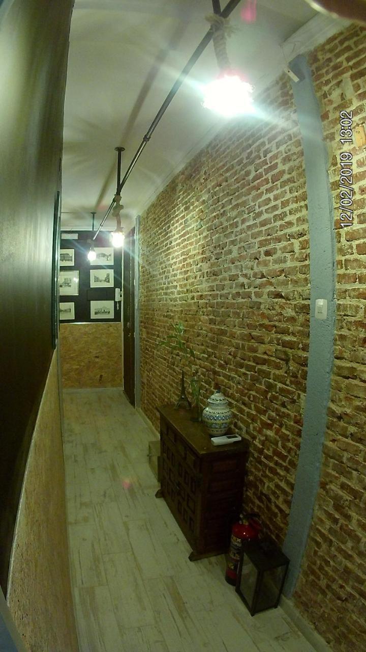Hostal Hispalense Madrid Bagian luar foto